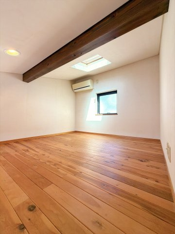 2F南西洋室のロフトになります♪他の部屋よりロフトは広めになっております♪