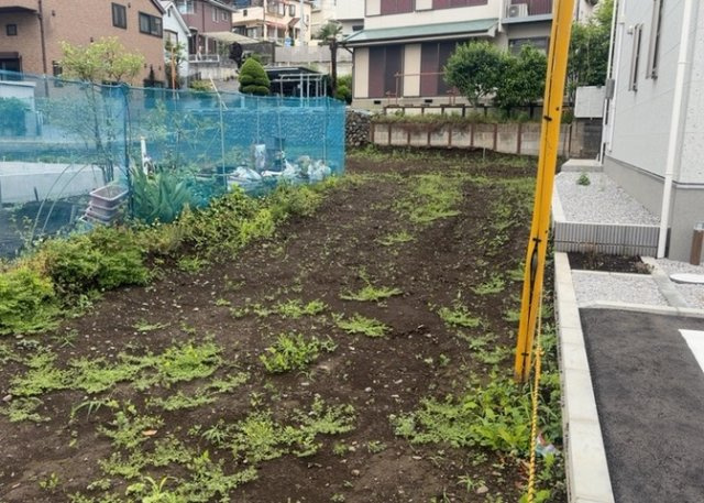 物件の詳細については、現地を見てわかること以外に、役所や法務局などで調べないとわからないことがあります。そのため、現地に行く場合は、もしこの物件を買ったらどのような生活ができるかをイメージしましょう。