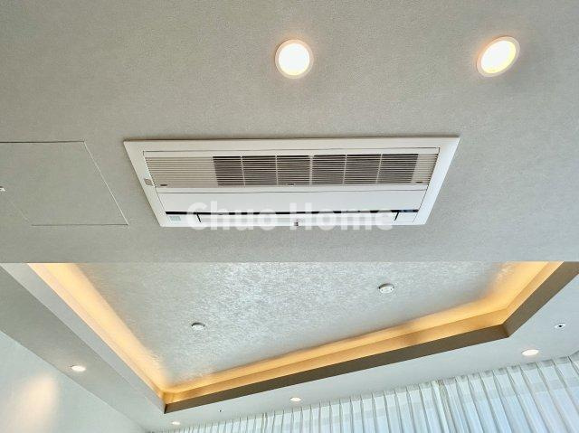 天井埋込型エアコン