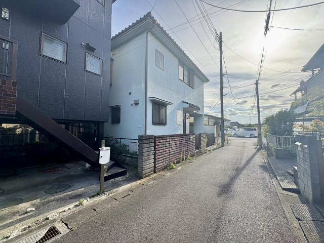 敷地約30坪・更地渡し・建築条件なし！自由設計で夢のマイホームはいかがでしょうか！お好きなハウスメーカーで建築可能です！