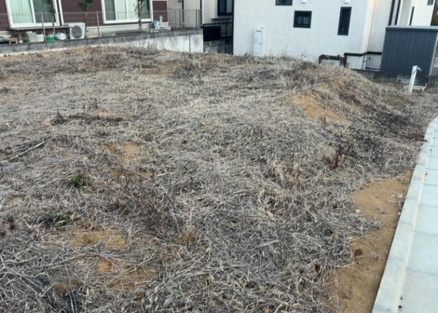 隣家の土地はどうなっているのか、生活利便施設が近くにあるのか、学校まで近いかなど、お客様のライフスタイルにあわせたイメージが重要です。また、近くにあると困る施設が近くにないかも確認するといいでしょう。