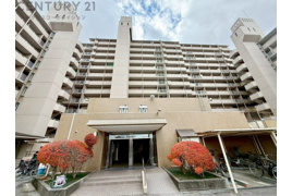 シャルマンコーポ伊丹2号棟の外観