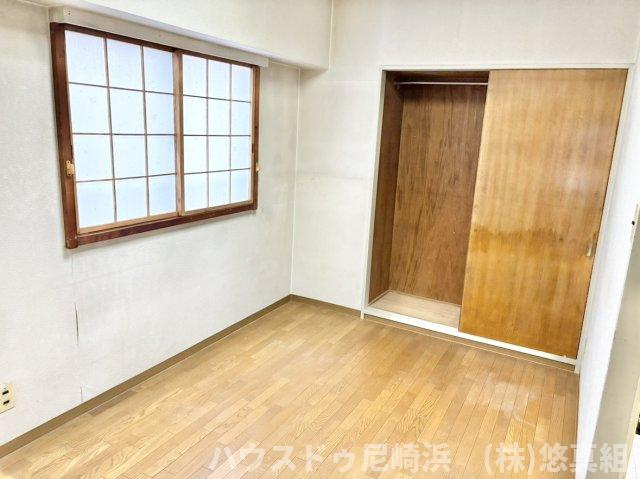 ■便利な大容量のリビング収納には出番の多い生活用品や上着等たっぷり収納可能♪