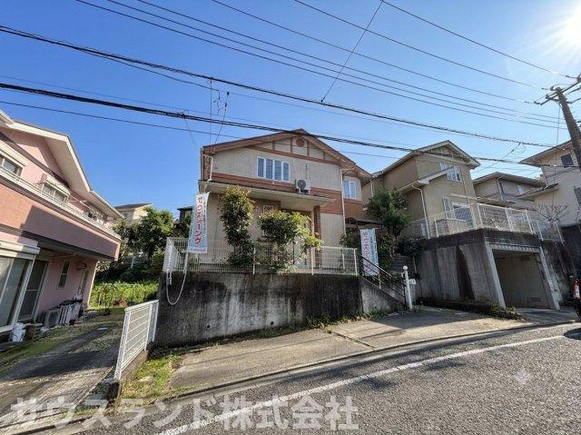 近隣に公園が複数点在。保育園や幼稚園も徒歩圏内に整い、小さなお子様とも過ごしやすい住環境です。