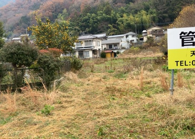 物件の詳細については、現地を見てわかること以外に、役所や法務局などで調べないとわからないことがあります。そのため、現地に行く場合は、もしこの物件を買ったらどのような生活ができるかをイメージしましょう。