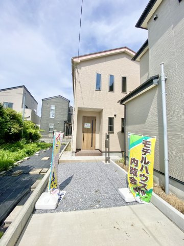 A号棟　全居室6帖以上！全居室に収納がある3LDK・WIC！家族のコミュニケーションが取りやすいリビングイン階段！駐車スペース2台可(車種による)！