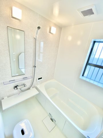一日の疲れを癒すリラックス空間として快適な浴室