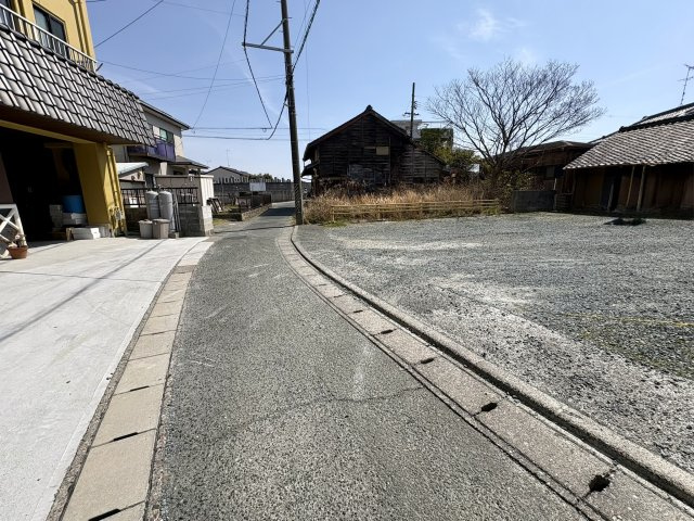 前面道路の幅員が2.6ｍのため、セットバックが必要です。