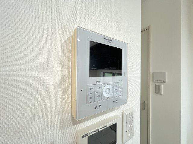 TVモニター付きインターホンで、来訪者をしっかり確認出来ます。　