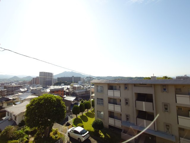 ☆南向き☆最上階で眺望＆陽当たり良好です♪
