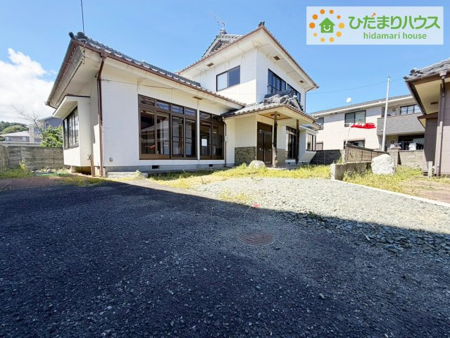マイホームなら駐車場代がかかりません。しかも、自宅の駐車場で洗車ができます！今までコイン洗車に行っていた手間も省けて、節約にもつながります(^^♪