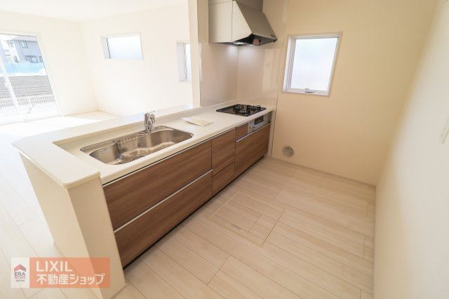 【その他設備】現地完成写真。使いやすい広めのシンク♪