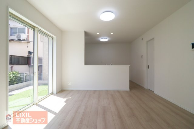 【ダイニング】現地完成写真。家族でくつろげるダイニングです。