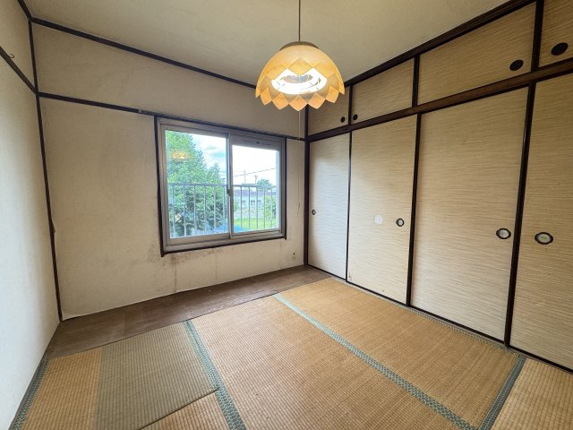 北側の和室4.5帖です。和室があれば来客や子ども用のスペースとして活躍します。