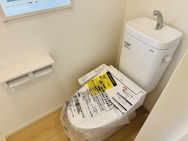 ～暖房温水洗浄機能付きトイレ　冬場は特に嬉しい機能ですね～