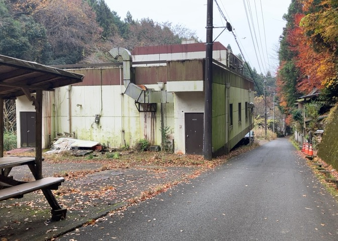 土地探しをしていると都市計画区域という言葉を目にすると思います。法律によって、都道府県知事や国土交通大臣が指定するエリアのことを指しており、都市計画区域は市街化区域と市街化調整区域に分けられています。