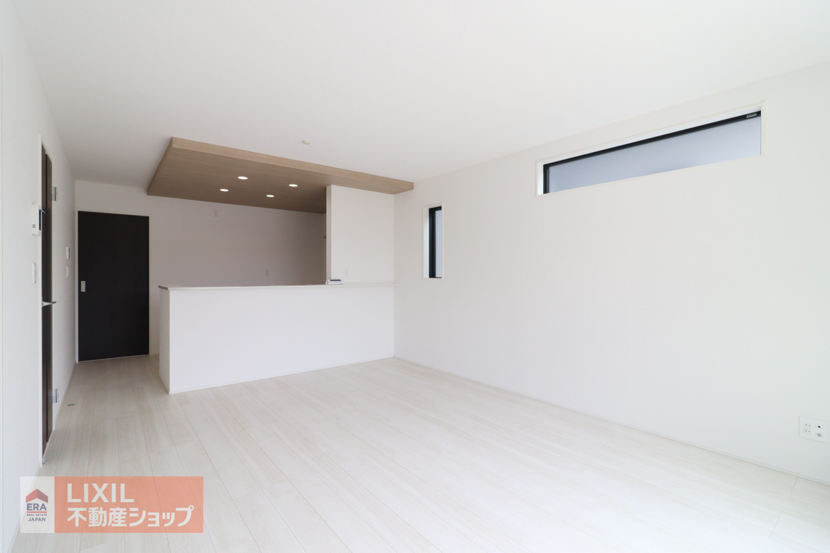 【ダイニング】現地完成写真。家族でくつろげるダイニングです。
