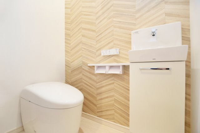 普段のお手入れが簡単！みんなが落ち着いて使えるトイレ空間　※施工イメージです