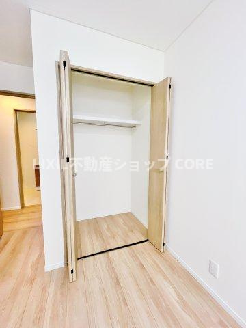 全居室に収納を完備しておりますので、居室の全空間を有効活用出来ます。　