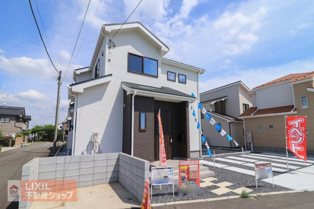 シンプルで無駄のない洗練されたデザインです。普遍的なスタイリッシュさで、長く住んでも飽きることがない外観が魅力です。