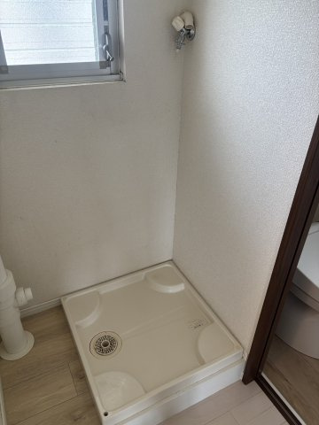 防水パン付き洗濯機置場です。