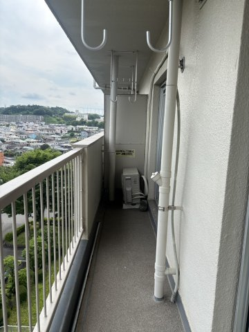 お洗濯物が良く乾きそうな南向きのバルコニーです♪