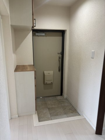 広々とした玄関スペースです。