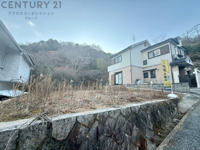 土地面積140.89ｍ2、現況更地。