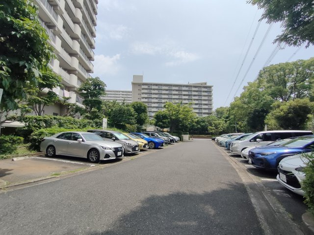 【駐車場】