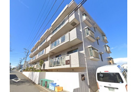 ロイヤルコスモスの外観