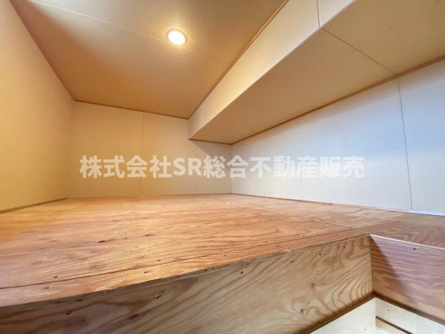 容量たっぷりの屋根裏収納がございます！