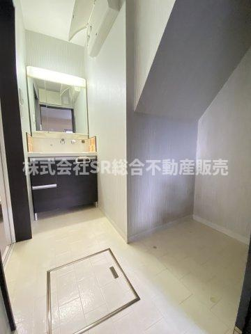 室内洗濯機置場もあり、使いやすい脱衣場です！