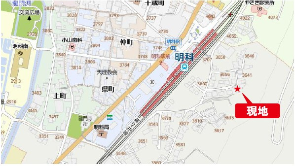 現地案内図です。