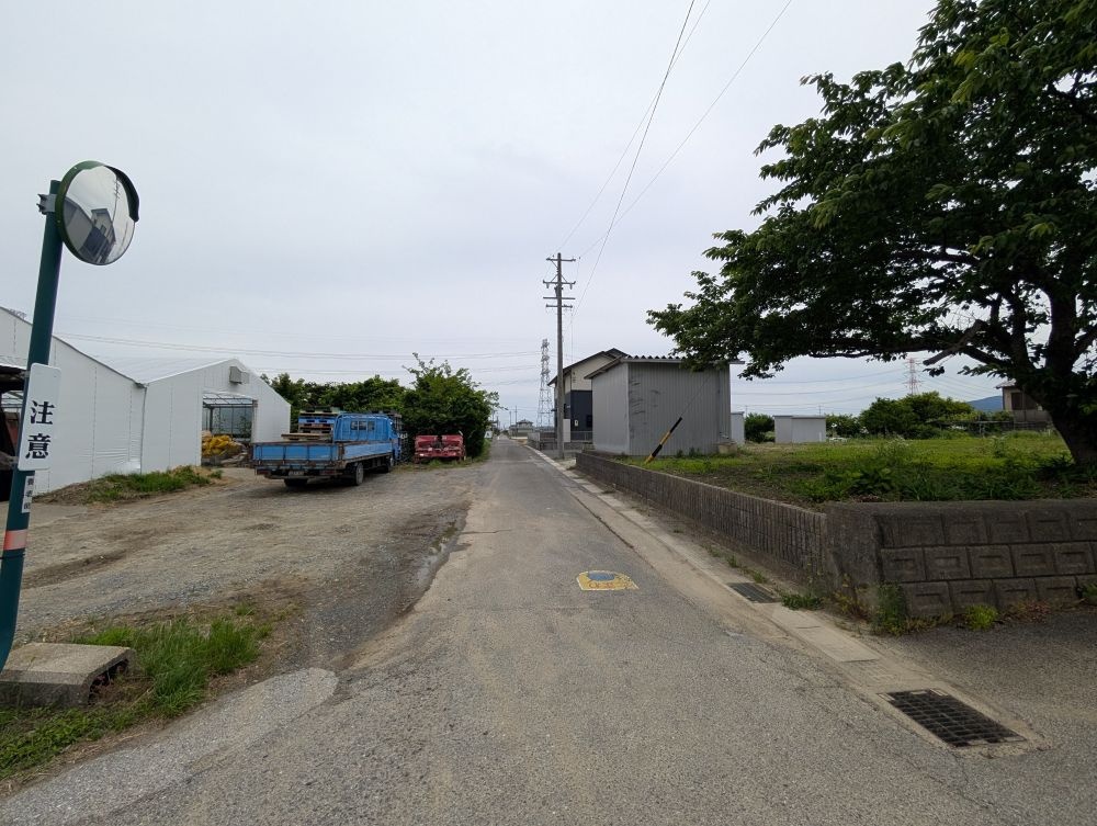前面道路含む現地写真