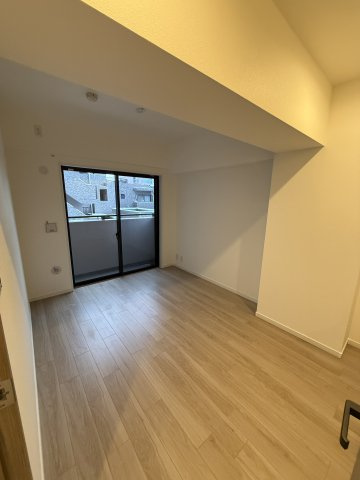 個人の部屋や寝室として使える洋室です