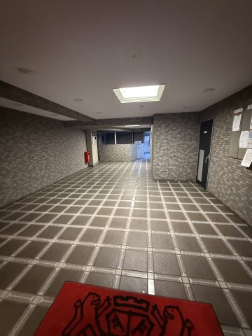 毎日通るエントランスはこのようになっています