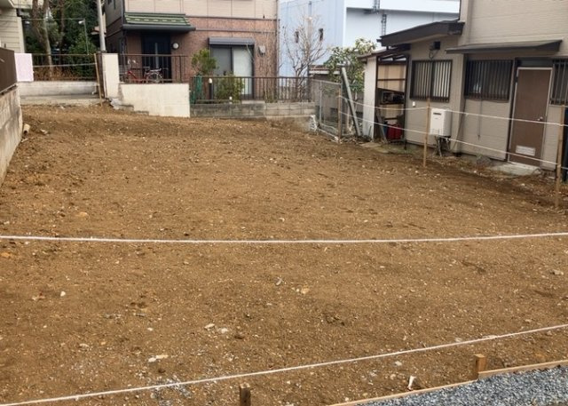 人が暮らすうえで日光は大切な要素となります。日当たりの良さは譲れないポイントですね。併せて近くに大きな建築物の建築予定がないか、あるいはそれが可能な土地が近くにないか事前に確認することもお勧めします。