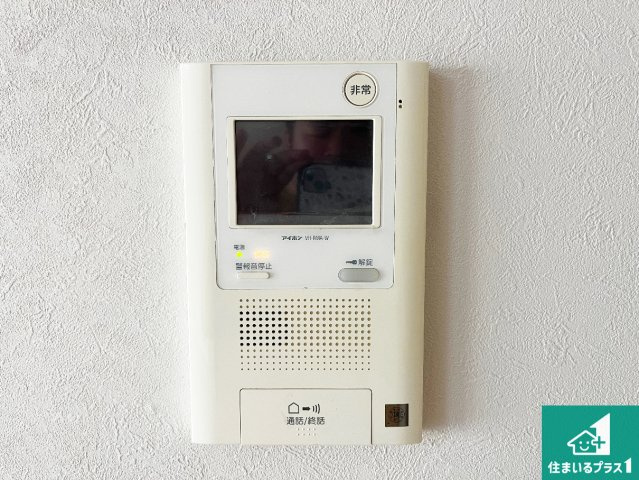 来訪者の姿が確認できるインターホン！
