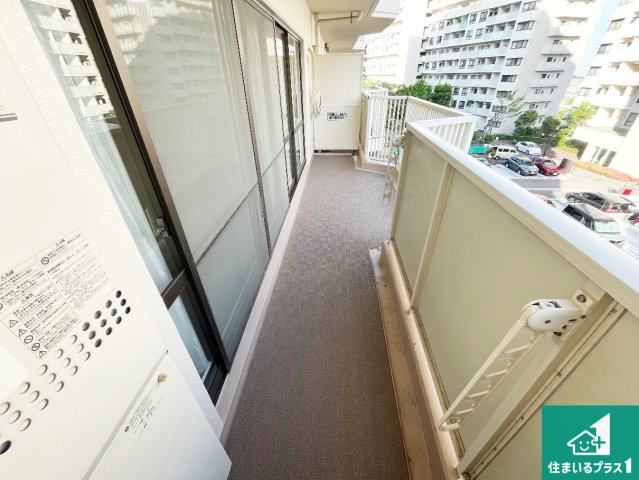 日当たりのよいバルコニー！お部屋が開放的に！