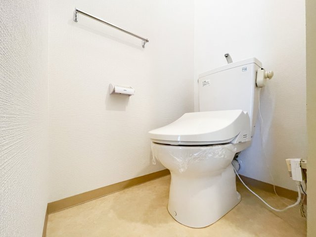 洗浄便座付きのトイレです。