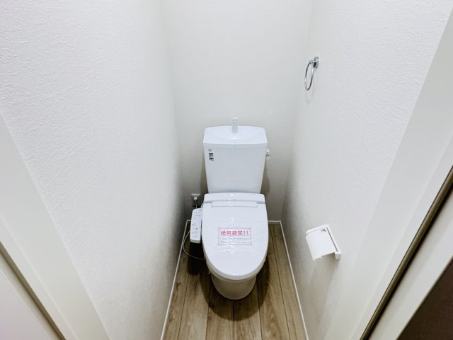 温水洗浄暖房便座つきトイレ