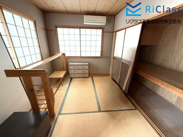 フローリングだけでなく、和室もあります