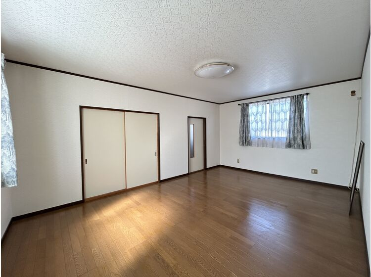 2階洋室12帖