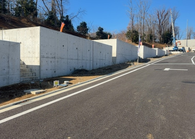 最寄り駅が近いなどの交通アクセスが良い土地だと暮らしやすいですよね。通勤・通学の観点から土地を選ぶことも大切です！自身や家族のライフワークからあったの物件を探しましょう！当社営業がお力になります！
