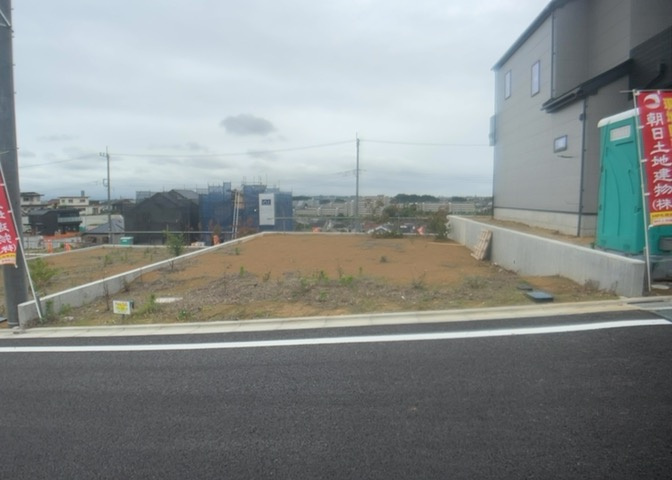 家を建てる前提で土地を探している場合、地盤の丈夫さは譲れない条件の一つです。地盤が脆弱だと追加工事が必要となります。また、過去に地盤沈下や液状化現象を起こした土地は、できるだけ避けた方がいいでしょう。