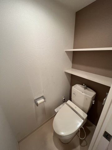 シンプルで使いやすいトイレです