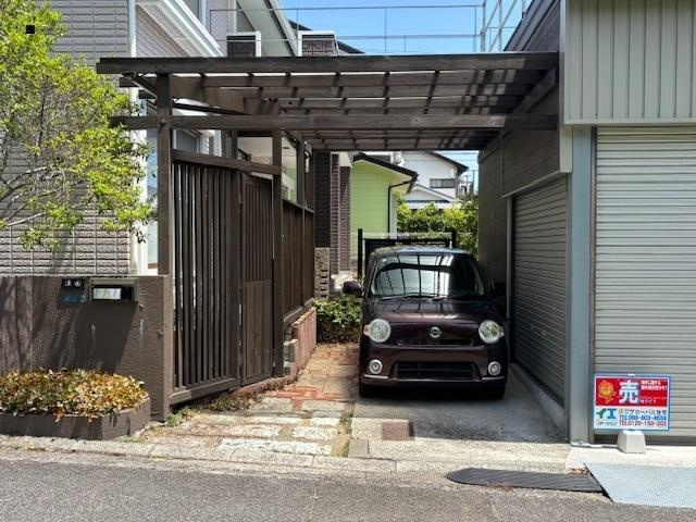 ガレージ