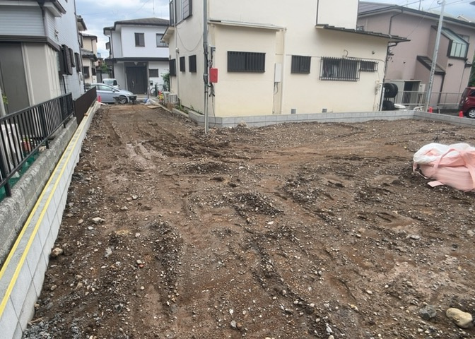 物件の詳細については、現地を見てわかること以外に、役所や法務局などで調べないとわからないことがあります。そのため、現地に行く場合は、もしこの物件を買ったらどのような生活ができるかをイメージしましょう。