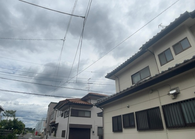 眺望を気にして物件を探す場合、前面に建物が建っていないか現地で確認しましょう！前面に建物があると景色はもちろん、日当たりや風通しにも影響が出てきます。住んだ時のことを想像しながら現地見学をしましょう。