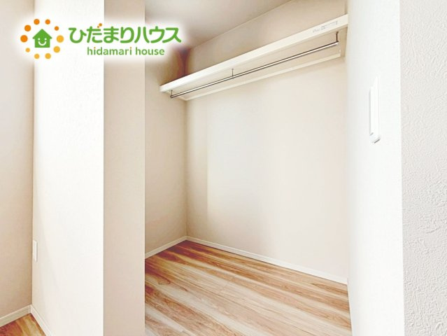 寝室にはウォークインクローゼットを完備。スッキリ片付いた寝室が睡眠の質を上げてくれます。
